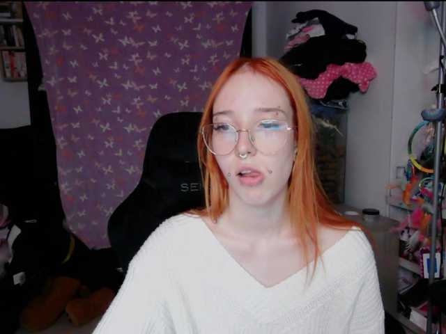 foxSonya live cam on BongaCams