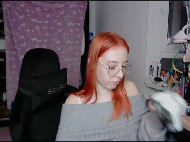 foxSonya live cam on BongaCams