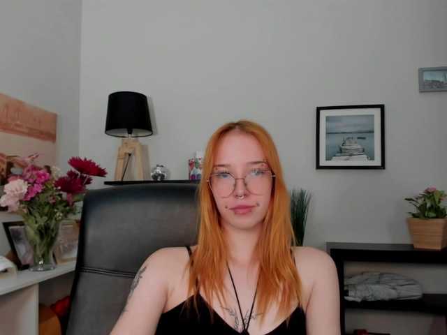 foxSonya live cam on UnifiedCams