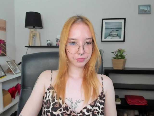 foxSonya live webcam show