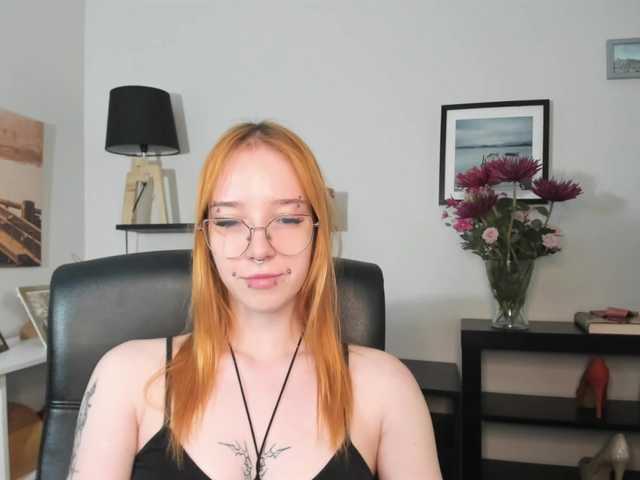 foxSonya live cam on BongaCams