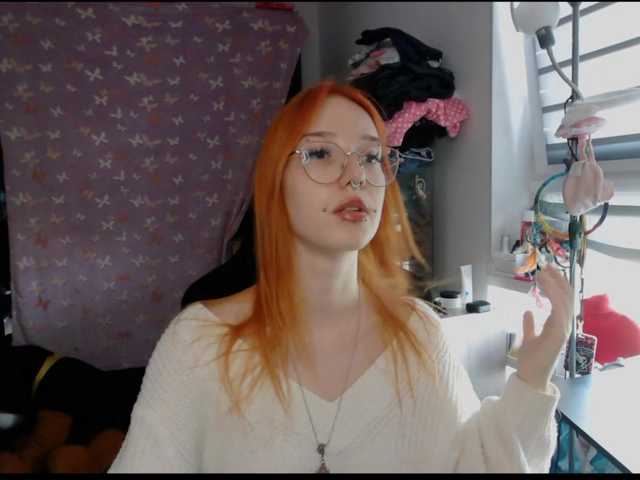 foxSonya live cam on BongaCams