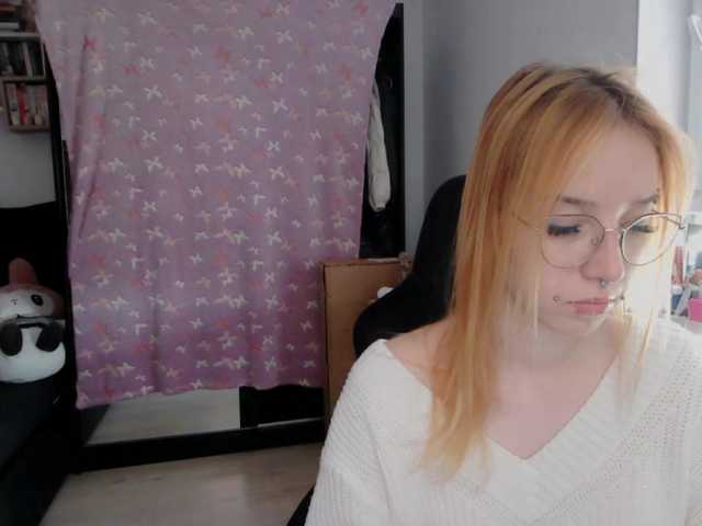 foxSonya live cam on BongaCams