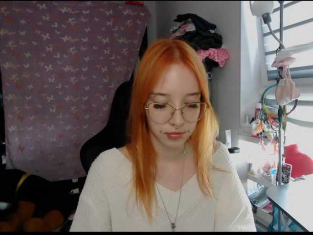 foxSonya live cam on BongaCams