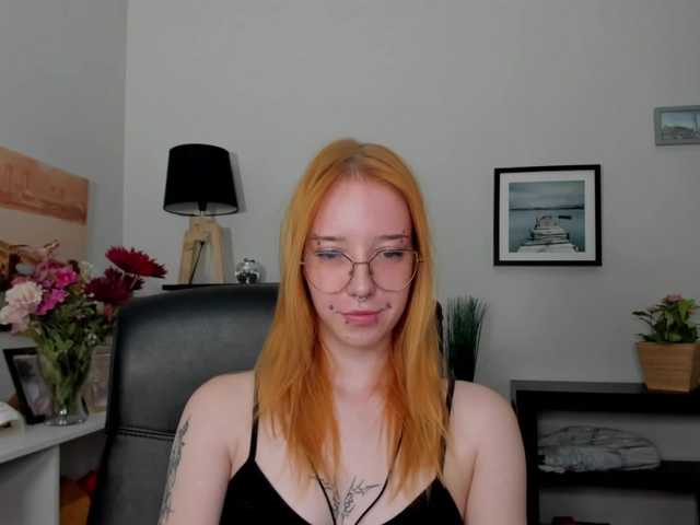 foxSonya live cam on UnifiedCams