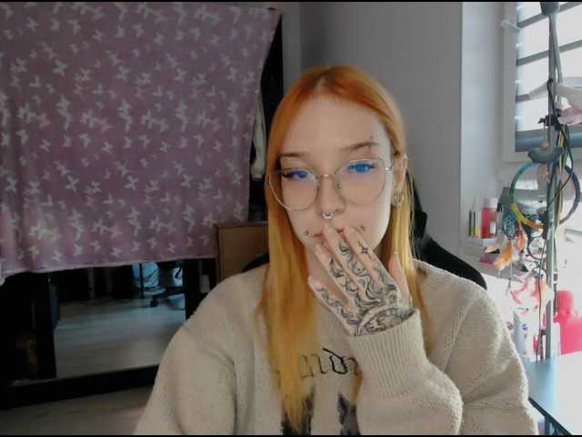 foxSonya live cam on BongaCams