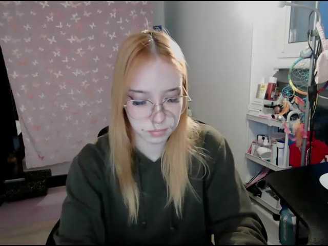 foxSonya live cam on BongaCams