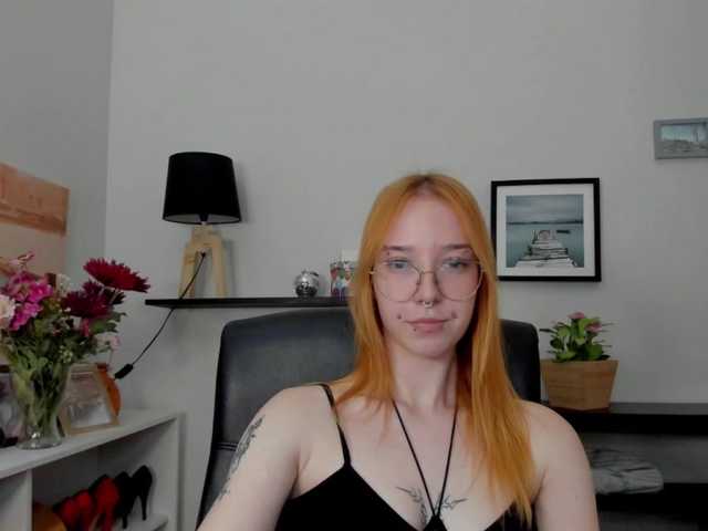 foxSonya live cam on UnifiedCams