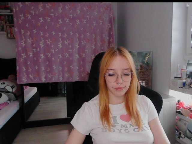 foxSonya live cam on BongaCams