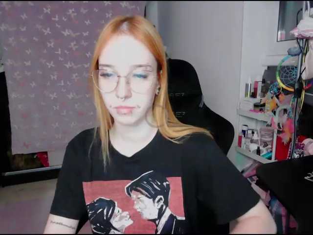 foxSonya live cam on BongaCams