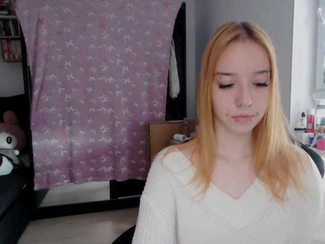 foxSonya live cam on BongaCams