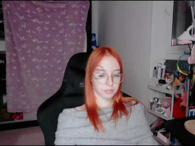 foxSonya live cam on BongaCams