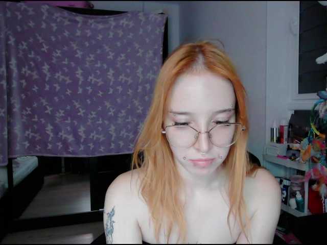 foxSonya live cam on BongaCams