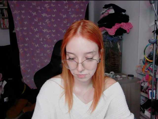 foxSonya live cam on BongaCams