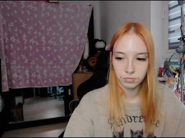 foxSonya live cam on BongaCams
