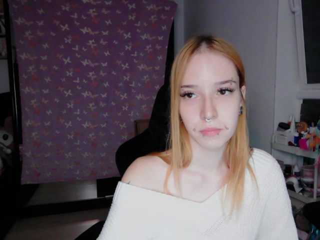 foxSonya live cam on BongaCams