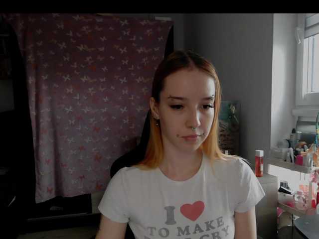 foxSonya live cam on BongaCams