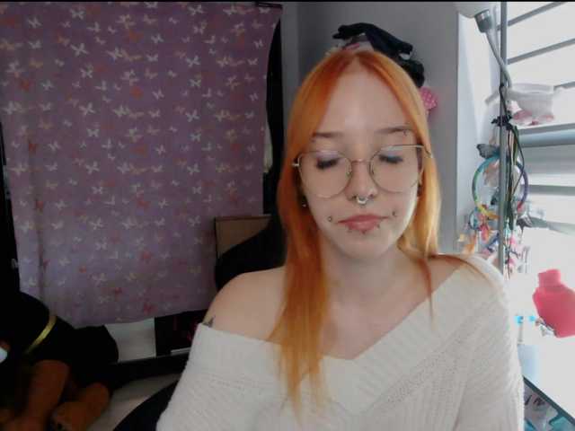 foxSonya live cam on BongaCams