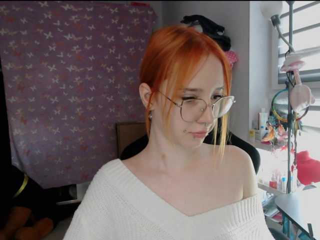 foxSonya live cam on BongaCams
