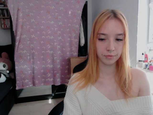 foxSonya live cam on BongaCams