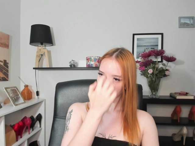 foxSonya live cam on BongaCams