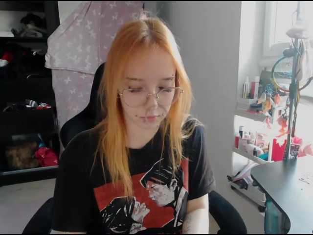 foxSonya live cam on BongaCams