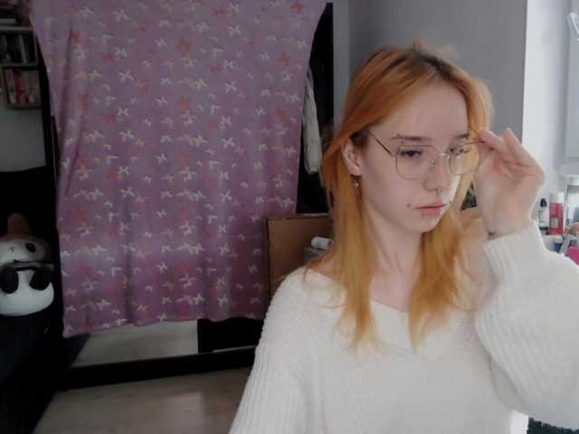 foxSonya live cam on BongaCams