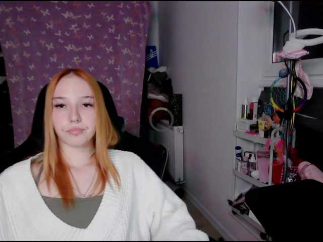foxSonya live cam on BongaCams