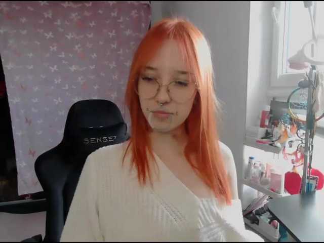 foxSonya live cam on BongaCams