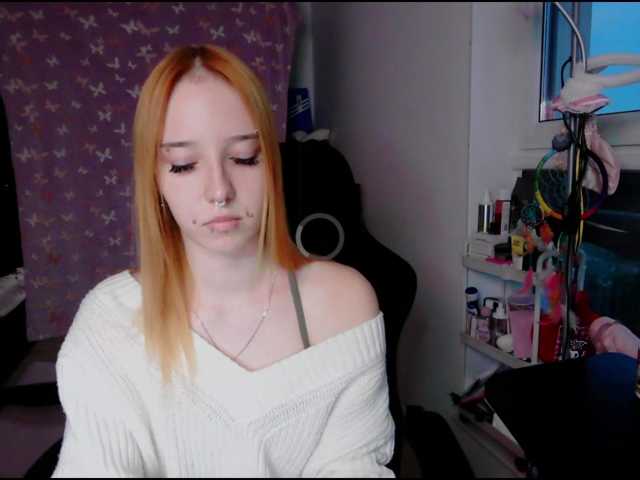 foxSonya live cam on BongaCams