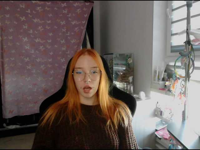 foxSonya live cam on BongaCams