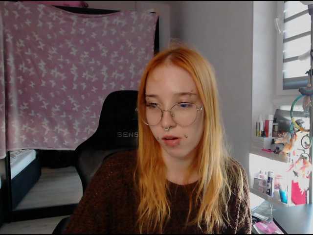 foxSonya live cam on BongaCams