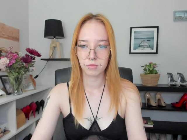 foxSonya live cam on BongaCams