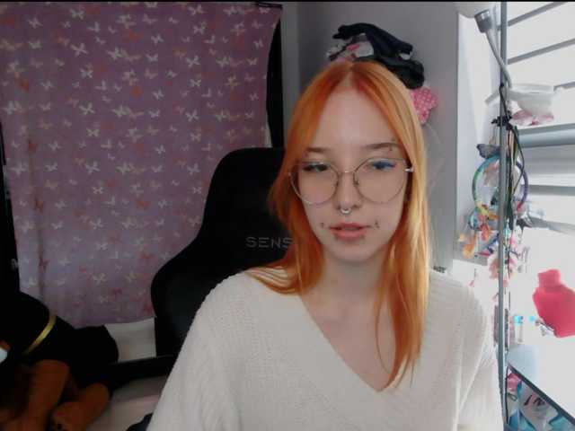 foxSonya live cam on BongaCams