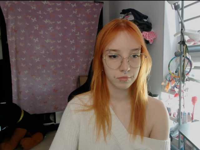 foxSonya live cam on BongaCams