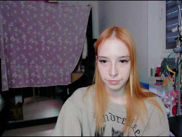 foxSonya live cam on BongaCams