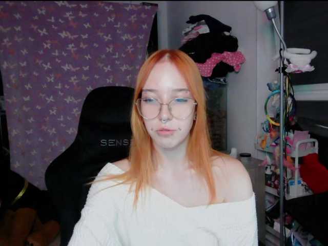 foxSonya live cam on BongaCams