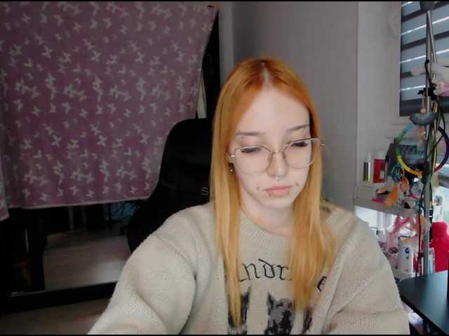 foxSonya live cam on BongaCams