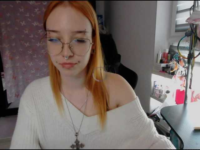 foxSonya live cam on BongaCams