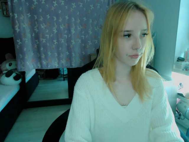 foxSonya live cam on BongaCams