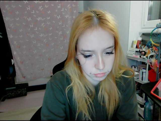 foxSonya live cam on BongaCams