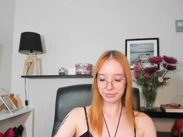 foxSonya live cam on BongaCams