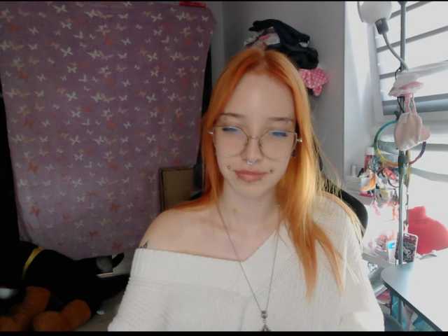foxSonya live cam on BongaCams