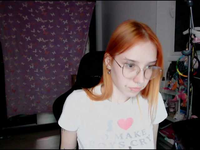 foxSonya live cam on BongaCams
