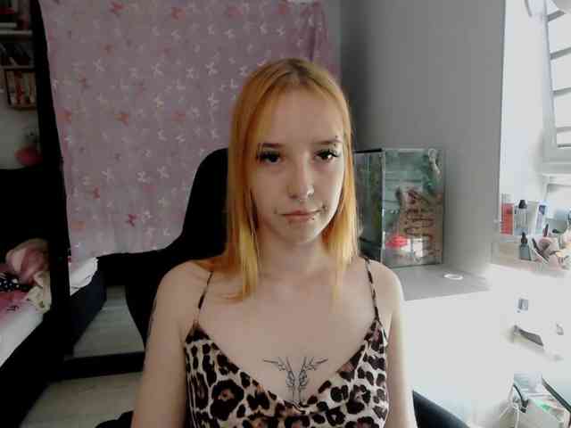 foxSonya Live Webcam on BongaCams