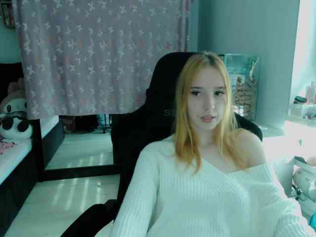 Model: foxSonya