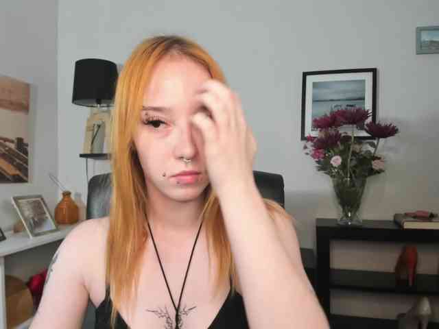 foxSonya Live Webcam on BongaCams