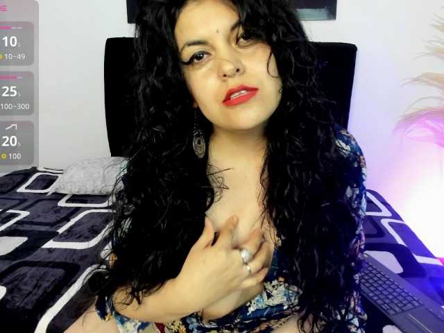 scarlett-wOlf live cam on BongaCams