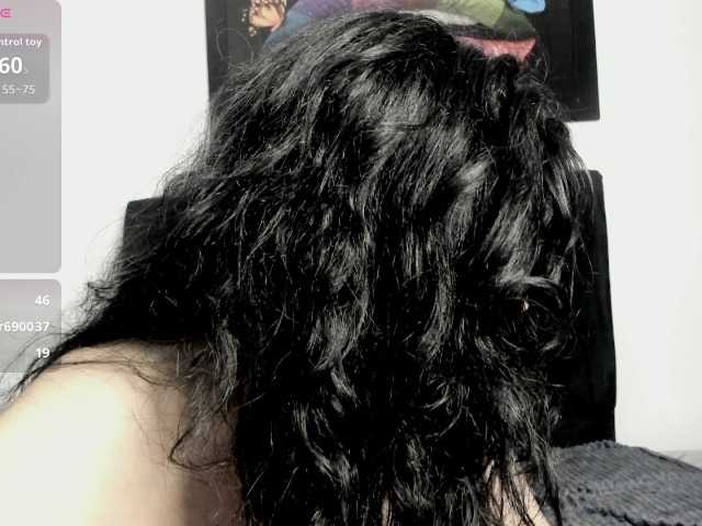 scarlett-wOlf live cam on BongaCams