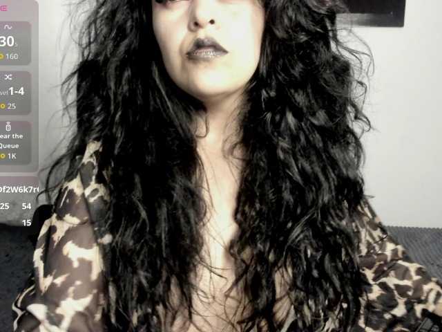 scarlett-wOlf live cam on BongaCams